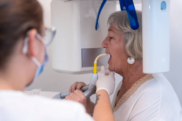 Best Mobile Emergency Dentist in Winsted, CT